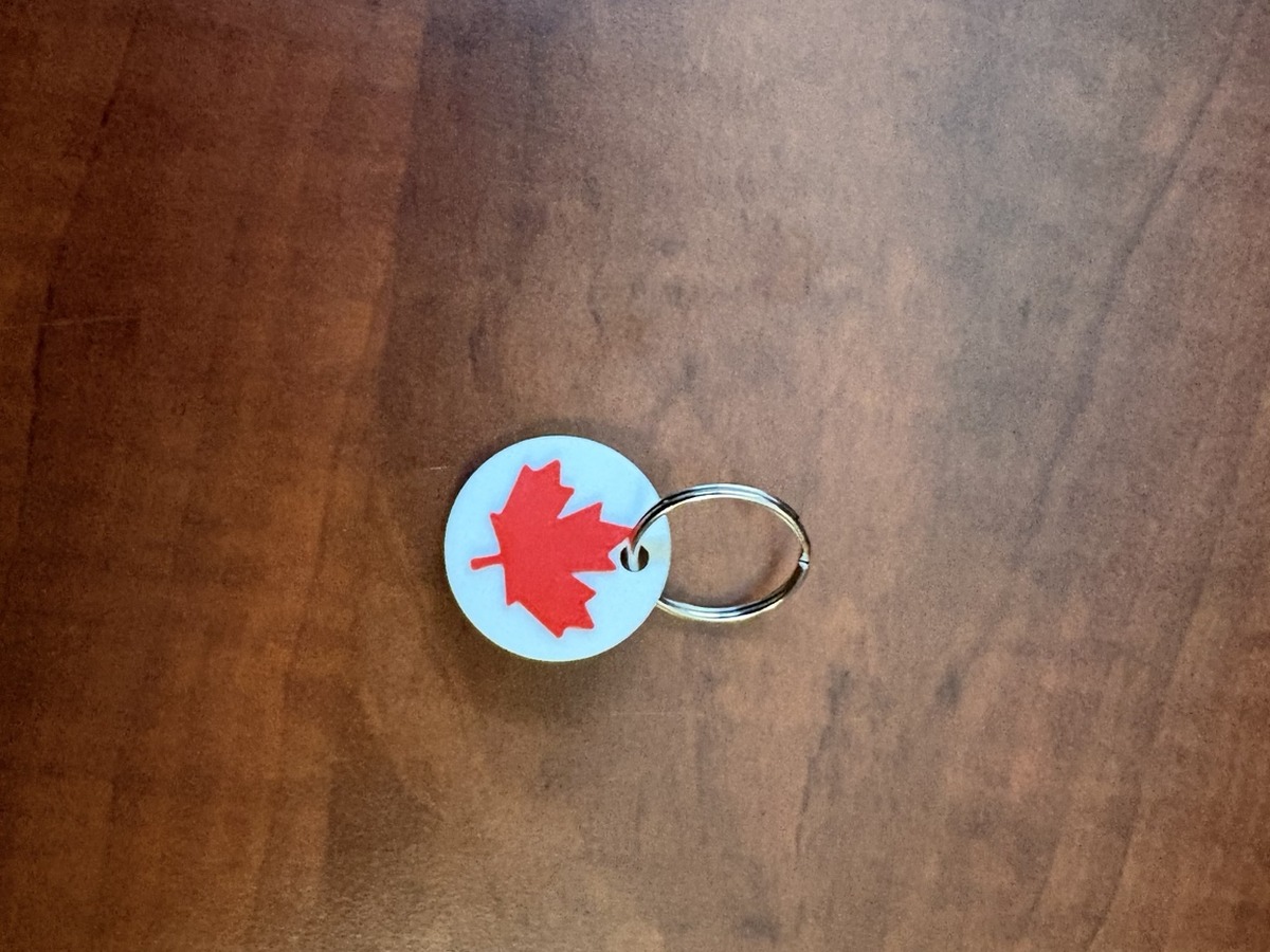 Canada Leaf Round Keychain
